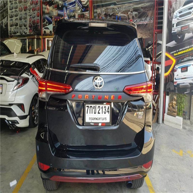 Trunk trang trí với ánh sáng cho Toyota Fortuner, Đèn phanh cho Toyota Fortuner